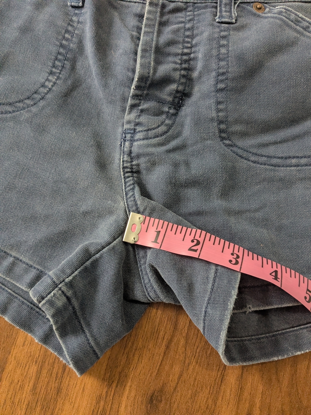 Abercrombie & Fitch Slate Blue Casual Jean Shorts with Pink Trim - Picture 4 of 7